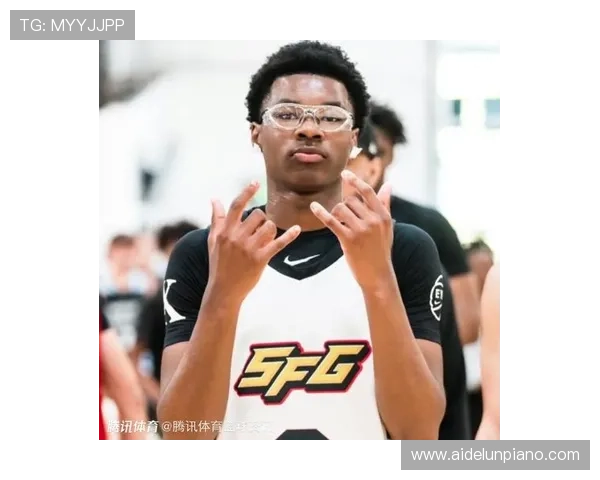 布莱斯前场篮板补篮詹姆斯兴奋转发赛场瞬间赞叹6号表现出色